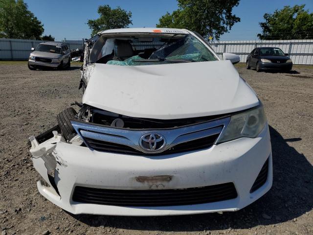 4T1BF1FK1CU516351 - 2012 TOYOTA CAMRY BASE WHITE photo 5