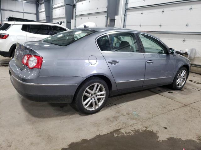 WVWEK73C98E144773 - 2008 VOLKSWAGEN PASSAT LUX GRAY photo 3