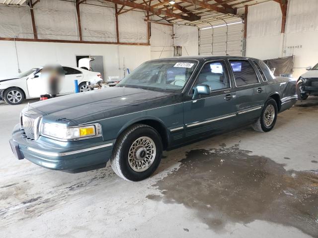 1LNLM81W7TY715748 - 1996 LINCOLN TOWN CAR EXECUTIVE Grün Foto 1