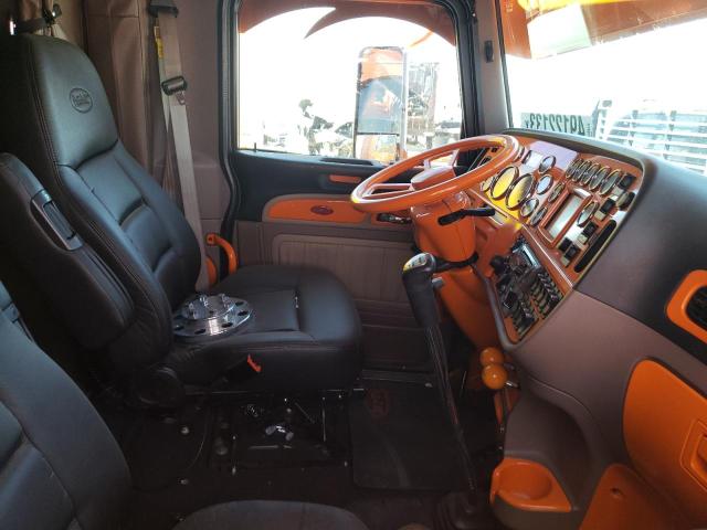 1NPXD49XXND782178 - 2022 PETERBILT 389 ORANGE photo 5