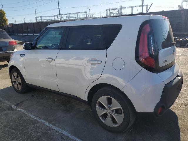 KNDJN2A26G7841016 - 2016 KIA SOUL WHITE photo 2