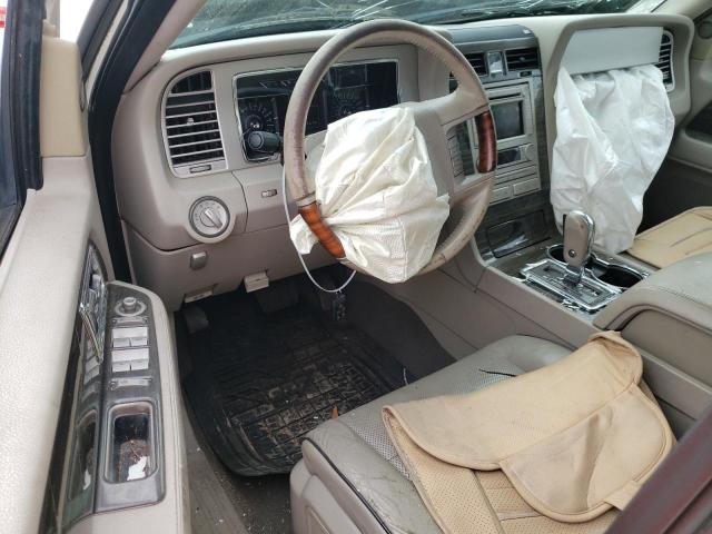 5LMFU27518LJ05970 - 2008 LINCOLN NAVIGATOR თეთრი ფოტო 8