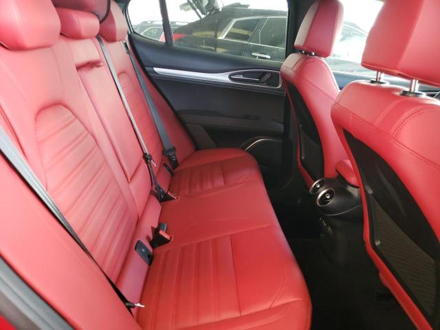 ZASPAKBN7N7D25119 - 2022 ALFA ROMEO STELVIO TI RED photo 10