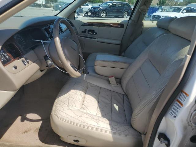 1LNHM81W41Y632572 - 2001 LINCOLN TOWN CAR EXECUTIVE WHITE photo 7
