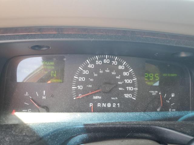 1LNHM81W41Y632572 - 2001 LINCOLN TOWN CAR EXECUTIVE WHITE photo 9