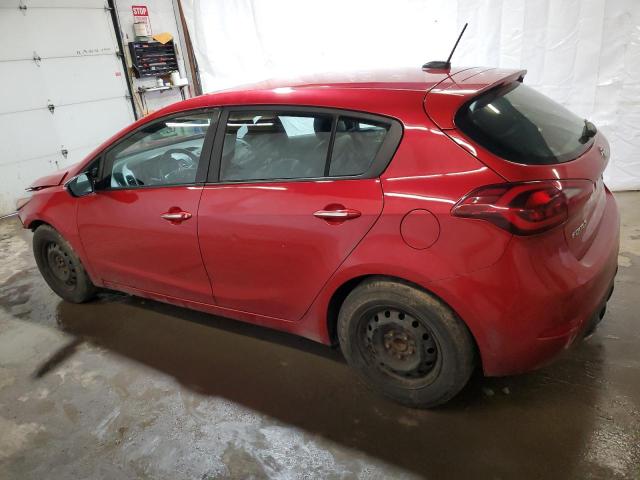 3KPFN5A33HE058902 - 2017 KIA FORTE EX RED photo 2