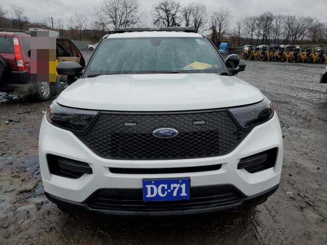 1FM5K8AB1NGC25570 - 2022 FORD EXPLORER POLICE INTERCEPTOR WHITE photo 5