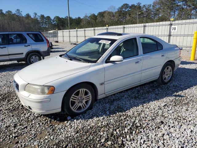 2005 VOLVO S60, 