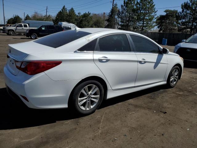 5NPEB4AC3EH902989 - 2014 HYUNDAI SONATA GLS WHITE photo 3