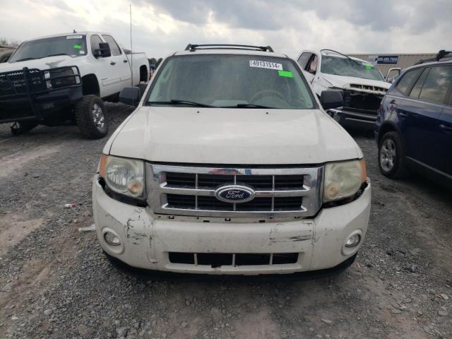 1FMCU0D73BKB37185 - 2011 FORD ESCAPE XLT WHITE photo 5