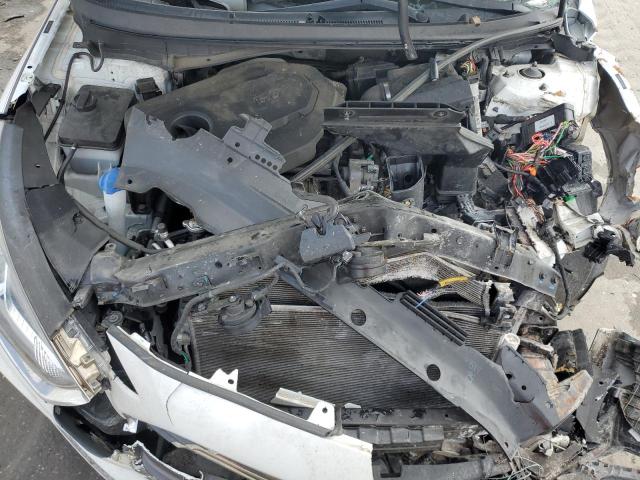 5NPE24AF6JH665905 - 2018 HYUNDAI SONATA SE WHITE photo 11