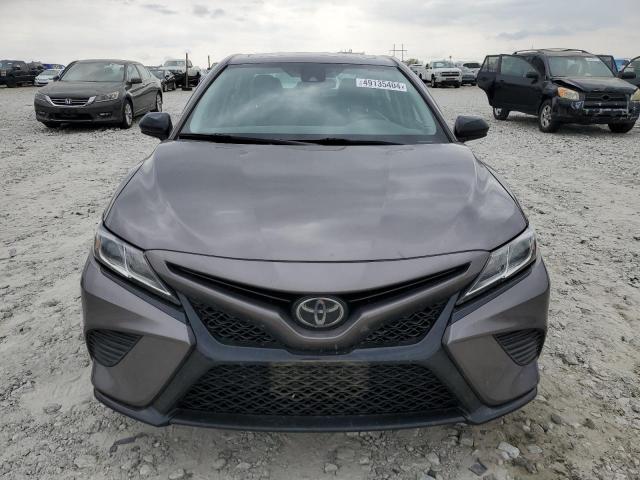 4T1B11HKXKU682068 - 2019 TOYOTA CAMRY L GRAY photo 5