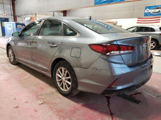 5NPE24AF1JH700981 - 2018 HYUNDAI SONATA SE GRAY photo 2