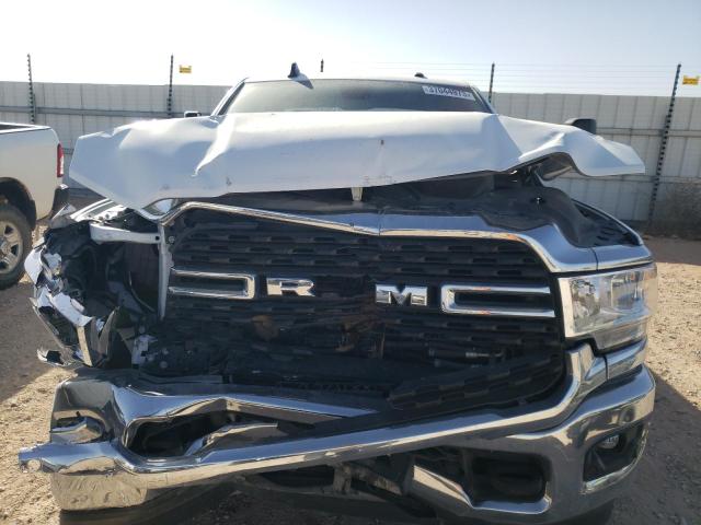 3C6UR5DL9NG272081 - 2022 RAM 2500 BIG HORN/LONE STAR WHITE photo 11