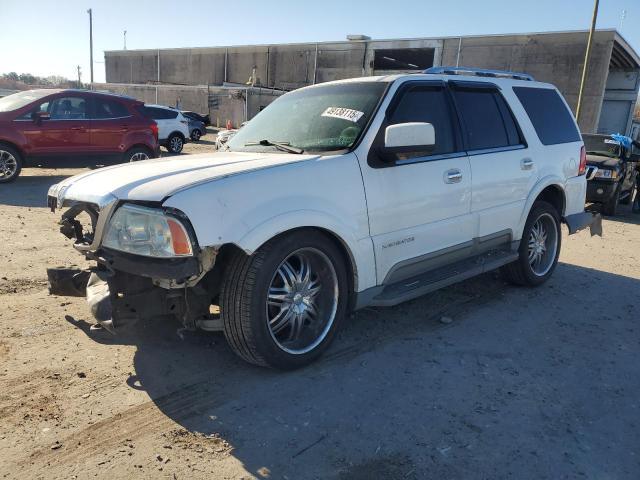 5LMFU27R03LJ15529 - 2003 LINCOLN NAVIGATOR WHITE photo 1
