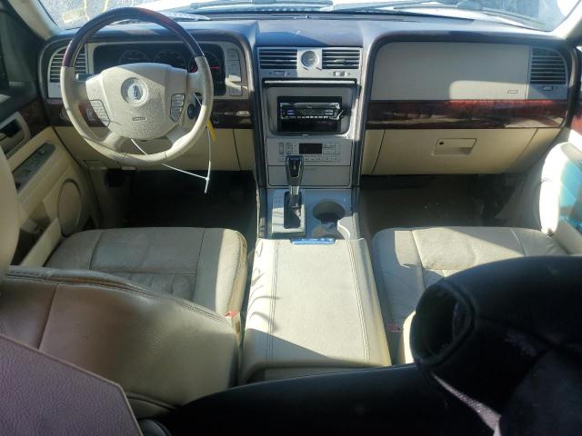 5LMFU27R03LJ15529 - 2003 LINCOLN NAVIGATOR WHITE photo 8