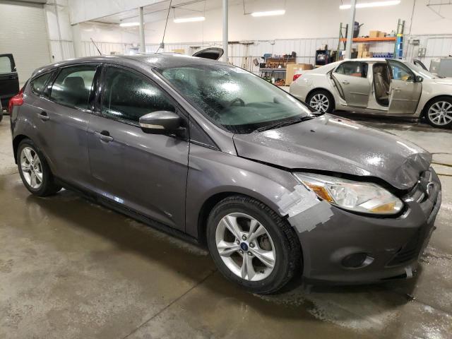 1FADP3K28EL263507 - 2014 FORD FOCUS SE GRAY photo 4