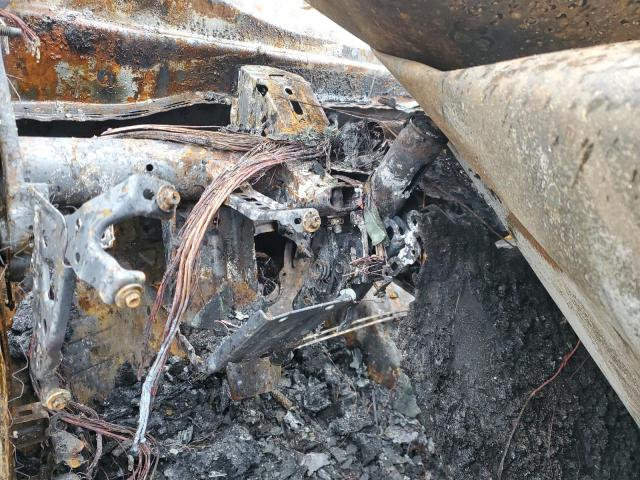 2HKRW6H33HH222828 - 2017 HONDA CR-V LX BURN photo 9