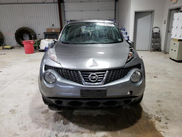 JN8AF5MV0DT214811 - 2013 NISSAN JUKE S GRAY photo 5