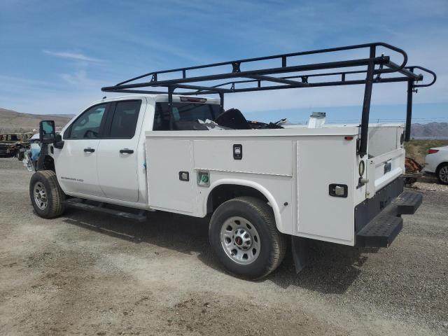 1GT59SEY4RF224520 - 2024 GMC SIERRA K3500 WHITE photo 2