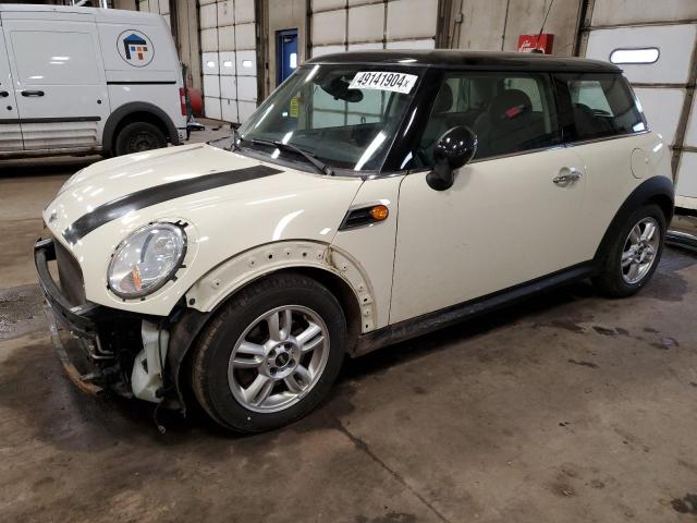 2013 MINI COOPER, 