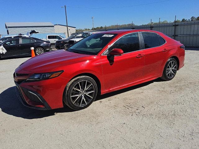 4T1G11AK7PU133435 - 2023 TOYOTA CAMRY SE NIGHT SHADE RED photo 1