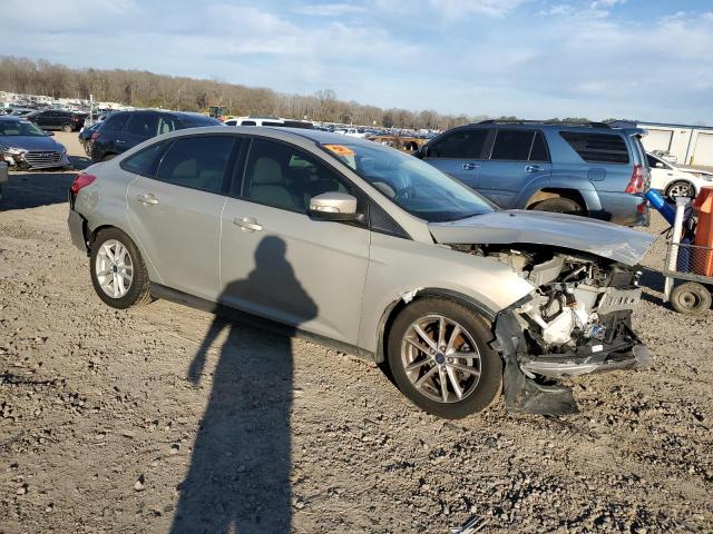 1FADP3F29GL393566 - 2016 FORD FOCUS SE SILVER photo 4