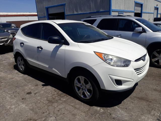 KM8JT3AB8DU659421 - 2013 HYUNDAI TUCSON GL WHITE photo 4