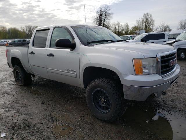 3GTRKVE31AG265895 - 2010 GMC SIERRA K1500 SLE SILVER photo 4