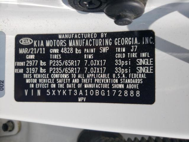 5XYKT3A10BG172888 - 2011 KIA SORENTO BASE WHITE photo 14