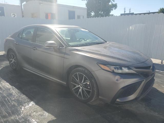 4T1T11AK1RU905493 - 2024 TOYOTA CAMRY SE NIGHT SHADE GRAY photo 4