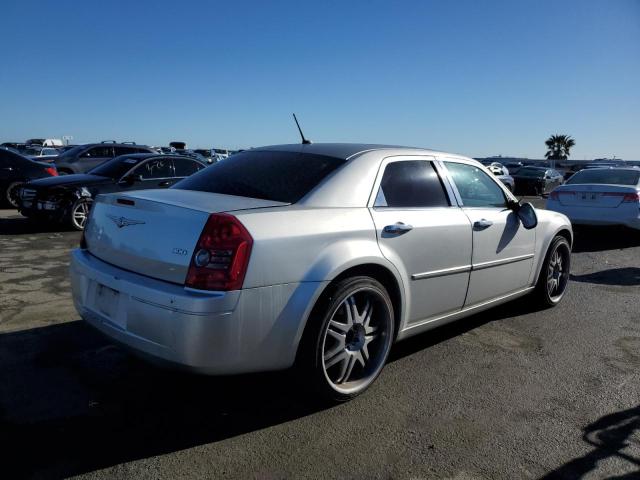 2C3LA43R08H328834 - 2008 CHRYSLER 300 LX SILVER photo 3