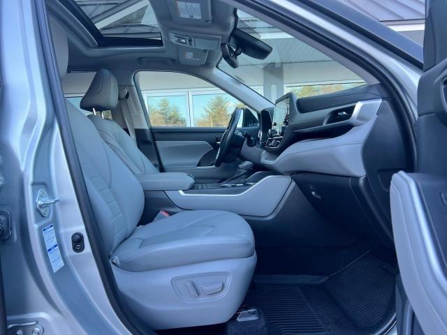 5TDHZRBH9MS532902 - 2021 TOYOTA HIGHLANDER XLE 银色 照片 5