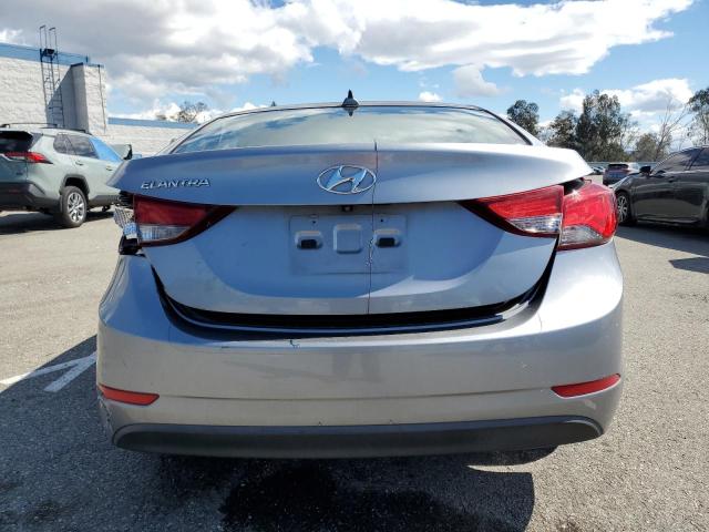 5NPDH4AE6GH678714 - 2016 HYUNDAI ELANTRA SE SILVER photo 6