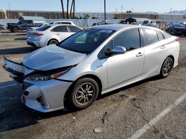 JTDKARFP8H3007397 - 2017 TOYOTA PRIUS PRIM SILVER photo 1
