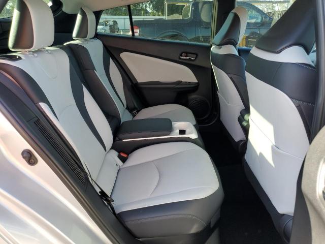 JTDKARFP8H3007397 - 2017 TOYOTA PRIUS PRIM SILVER photo 10