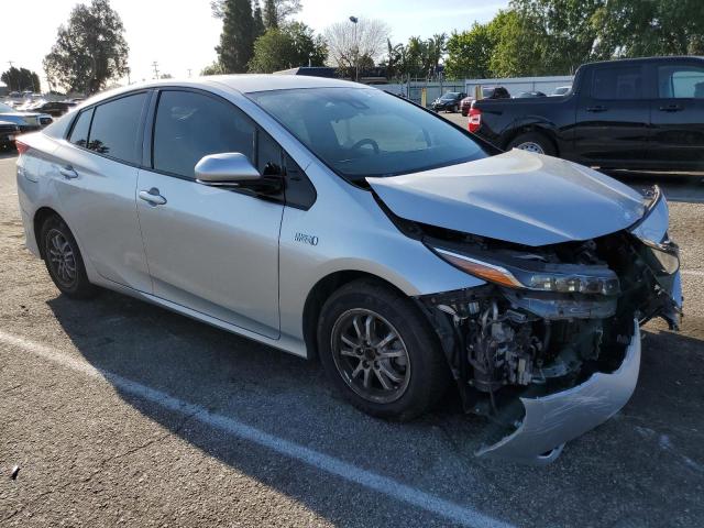 JTDKARFP8H3007397 - 2017 TOYOTA PRIUS PRIM SILVER photo 4