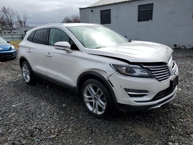 5LMTJ3DH4HUL32354 - 2017 LINCOLN MKC RESERVE თეთრი ფოტო 4