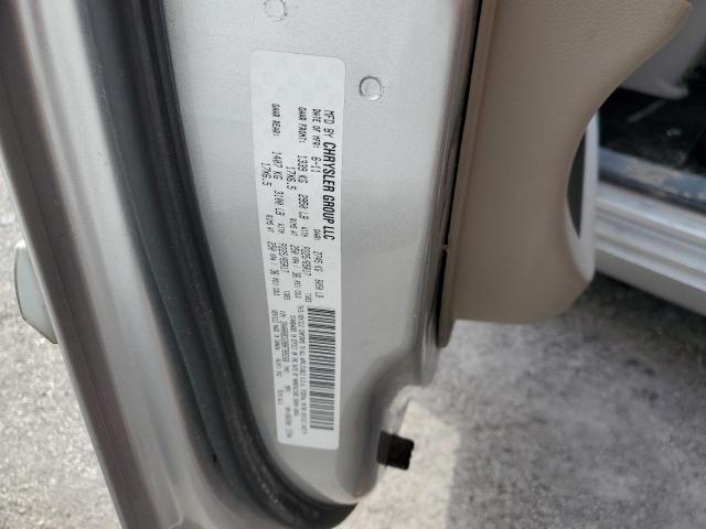 2A4RR8DG9BR789268 - 2011 CHRYSLER TOWN & COU TOURING L SILVER photo 14