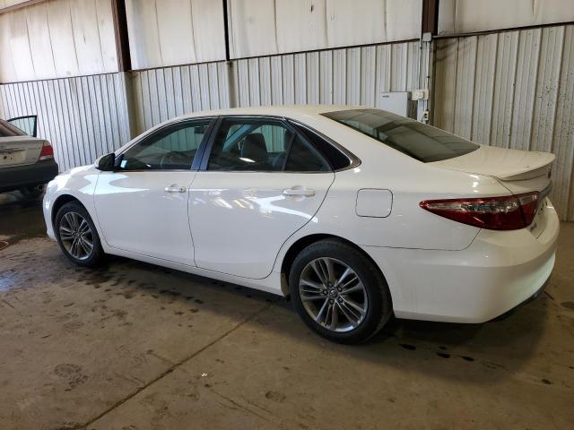 4T1BF1FK1GU211776 - 2016 TOYOTA CAMRY LE WHITE photo 2