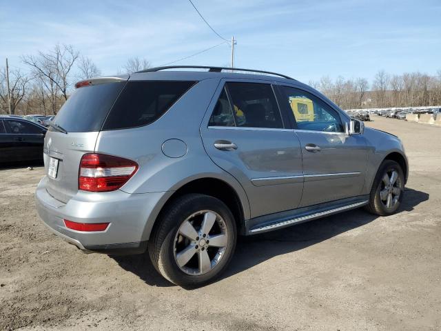 4JGBB8GB1BA671517 - 2011 MERCEDES-BENZ ML 350 4MATIC GRAY photo 3