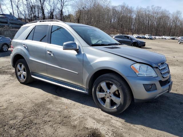 4JGBB8GB1BA671517 - 2011 MERCEDES-BENZ ML 350 4MATIC GRAY photo 4