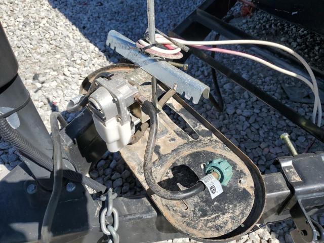 5SFPB2921HE332601 - 2017 HEART LAND PROWLER 银色 照片 8