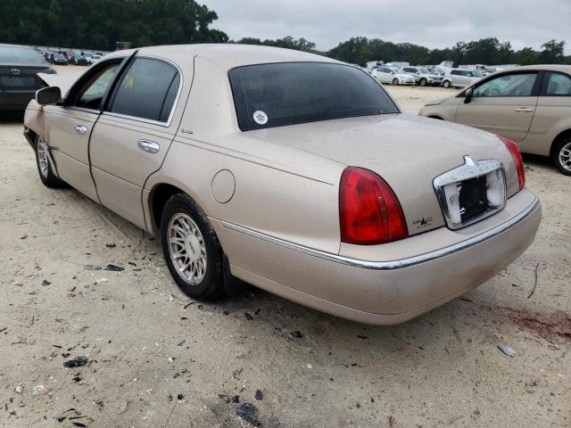 1LNFM82W7WY688163 - 1998 LINCOLN TOWN CAR SIGNATURE TAN photo 3