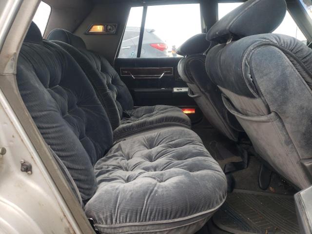 1C3BT56K4HC181916 - 1987 CHRYSLER NEW YORKER 银色 照片 10