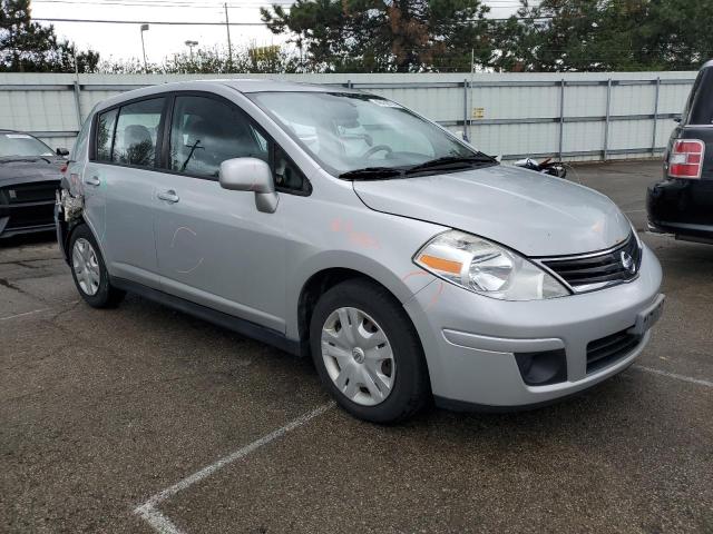 3N1BC1CP7CK802818 - 2012 NISSAN VERSA S SILVER photo 4