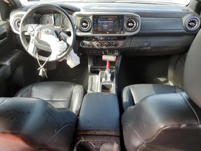 3TMGZ5ANXJM168495 - 2018 TOYOTA TACOMA DOUBLE CAB Чорний фото 8