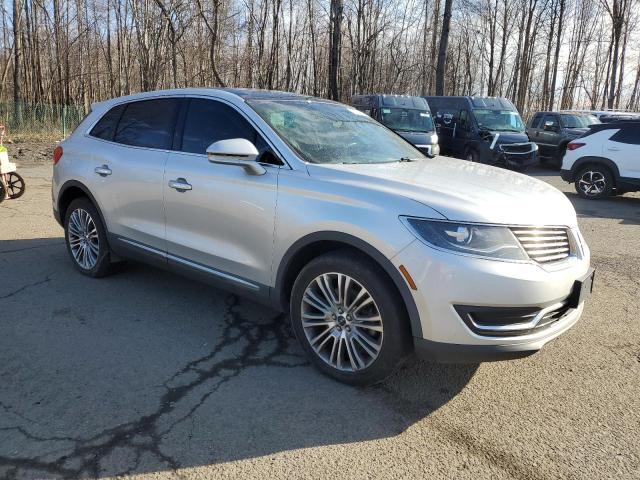 2LMPJ8LR7JBL13759 - 2018 LINCOLN MKX RESERVE Silber Foto 4