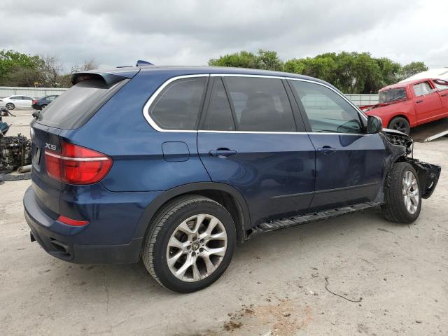 5UXZV8C51BL420901 - 2011 BMW X5 XDRIVE50I BLUE photo 3