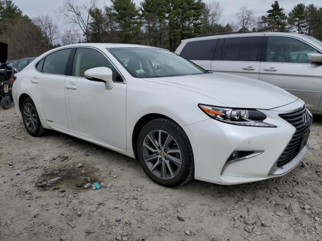 JTHBW1GG6G2114601 - 2016 LEXUS ES 300H WHITE photo 4